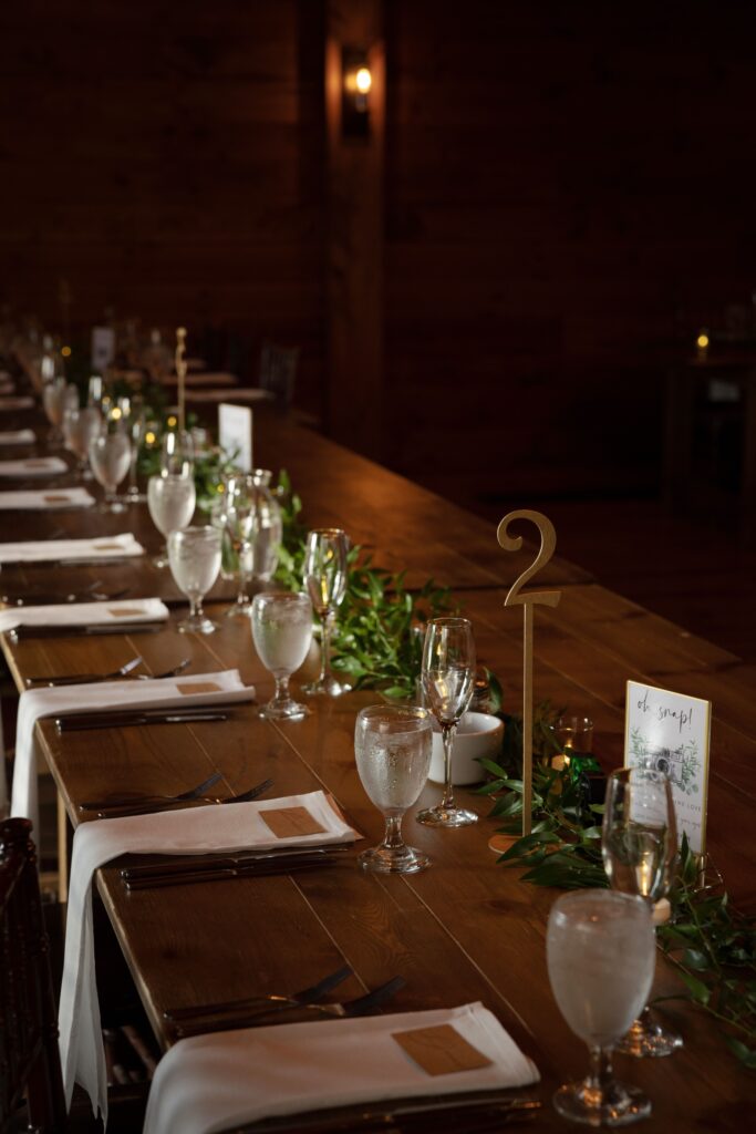 tablesscape for wedding at the lake bomoseen lodge, vermont wedding venues 