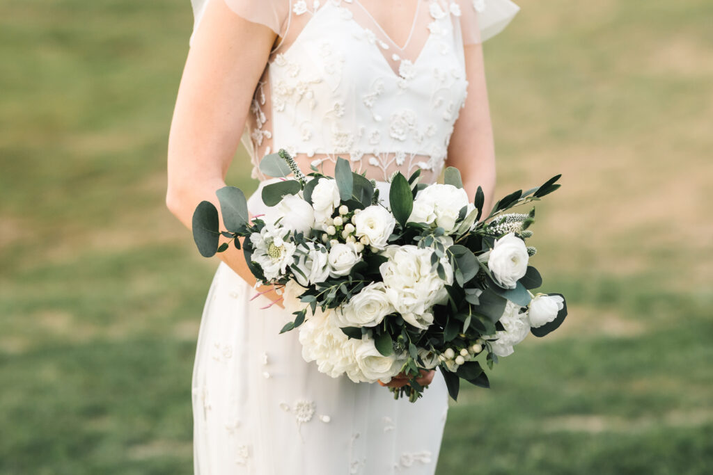 elopement bouquet with white flowers